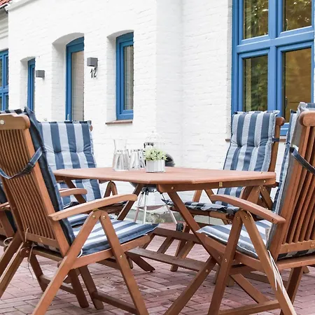 Haus 12 Country house